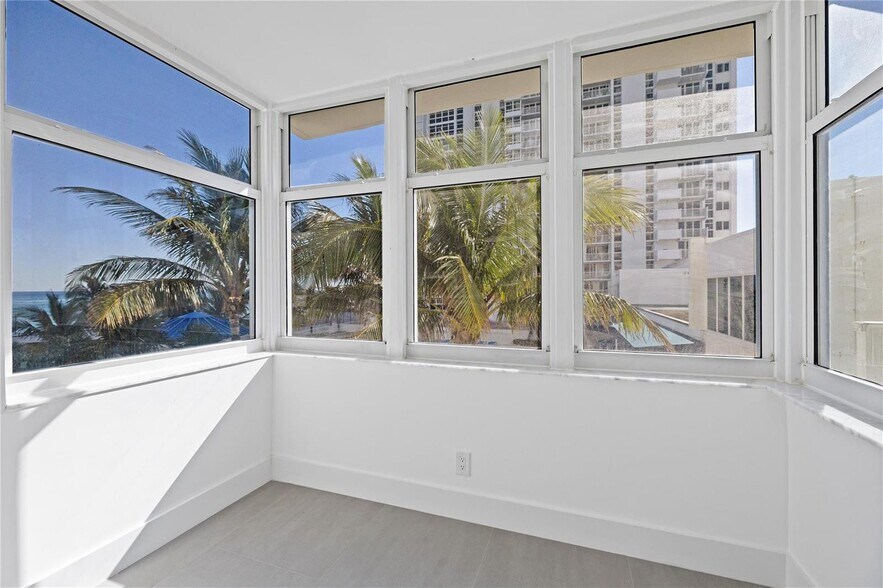 Building Photo - 1360 S Ocean Blvd