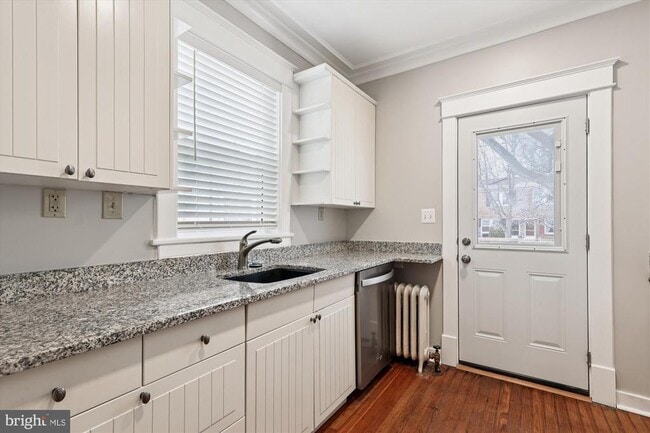 Building Photo - 118 N Peyton St