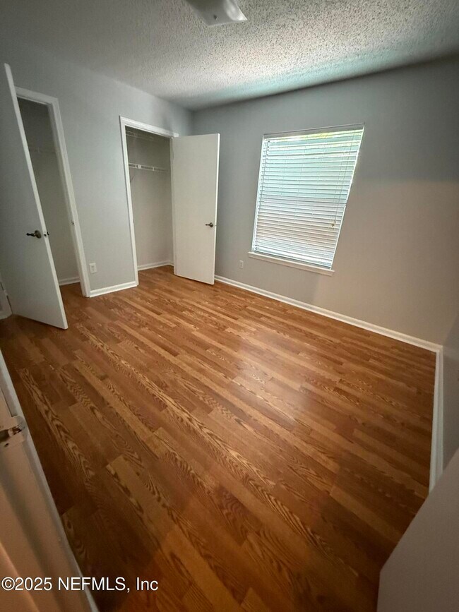 Building Photo - 12615 Enchanted Hollow Dr