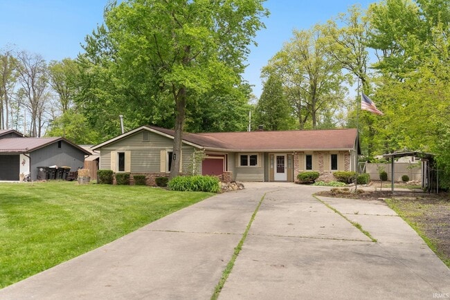 Building Photo - 515 Ward Dr