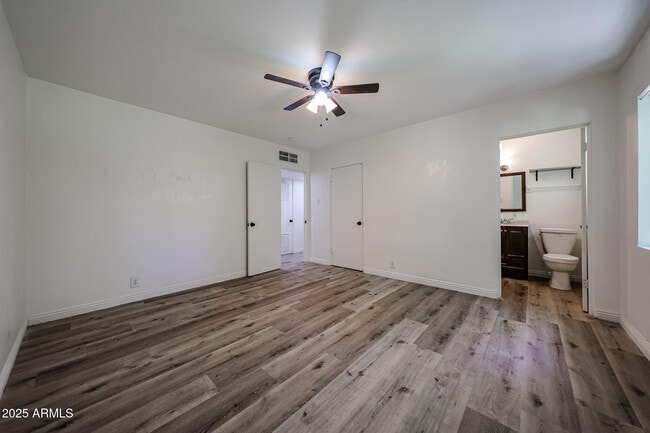 Building Photo - 4635 N 11th Pl