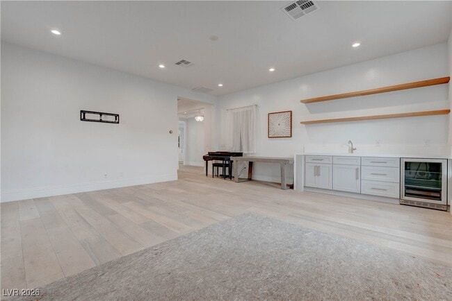 Building Photo - 756 Bruce Moorland St