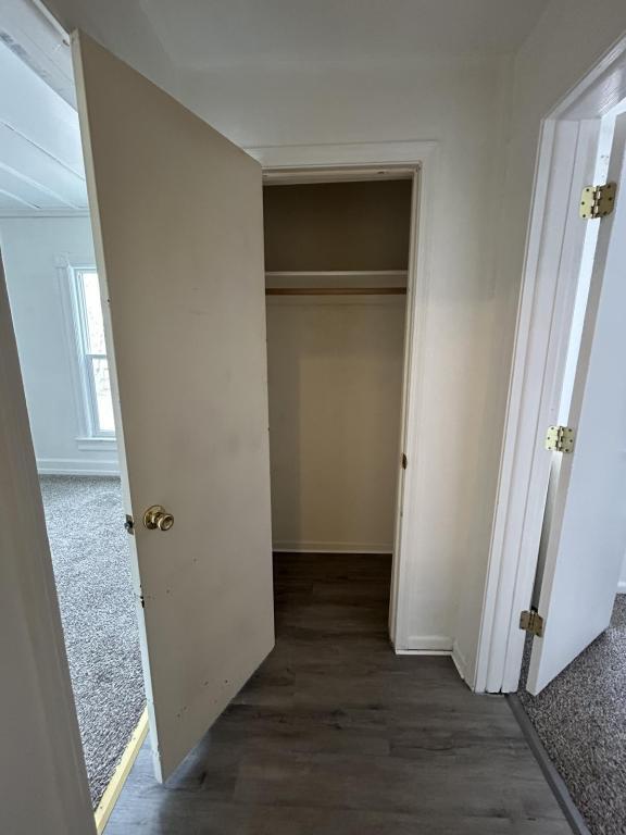 Building Photo - 129 W 2nd St