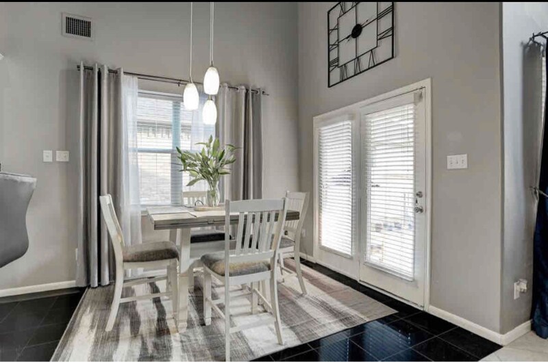 Building Photo - 313 Marina Oaks Ct