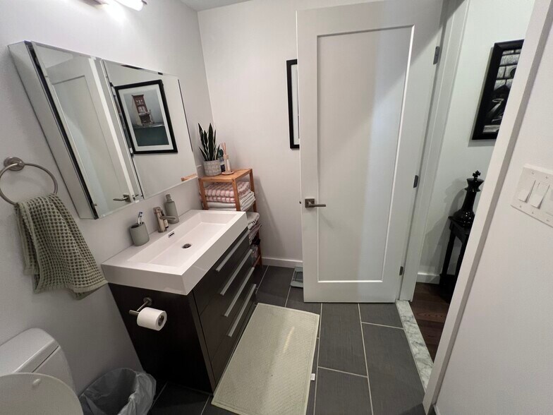 Building Photo - 753 N 20th St