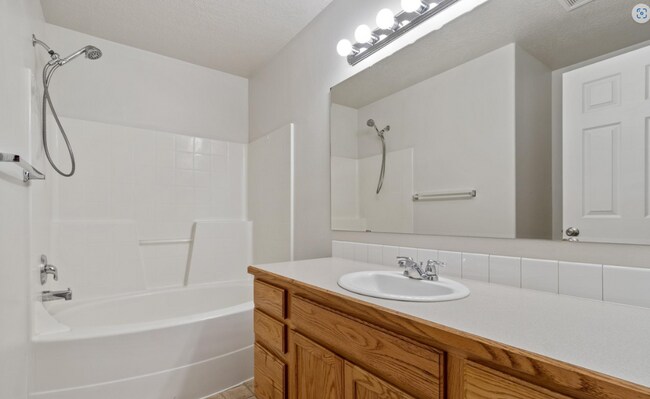 Building Photo - 3098 N Timberfalls Way