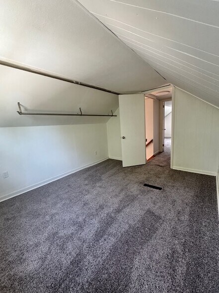 Building Photo - 20 York St