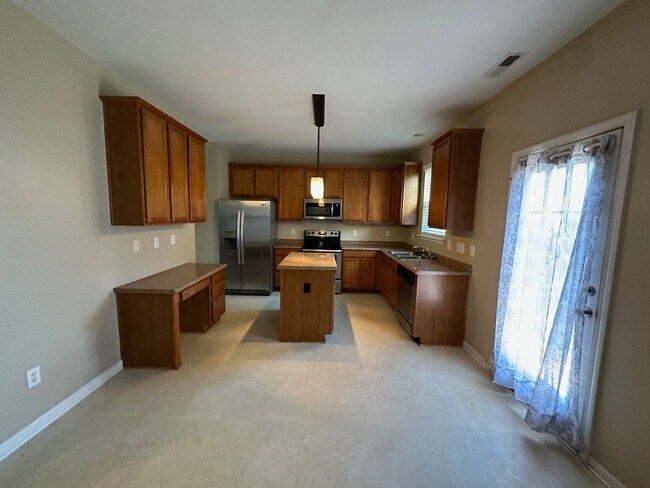 Building Photo - 1203 Castle Pines Dr