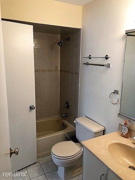 Building Photo - 2 br, 1 bath Condo - 164 Wyndham Place