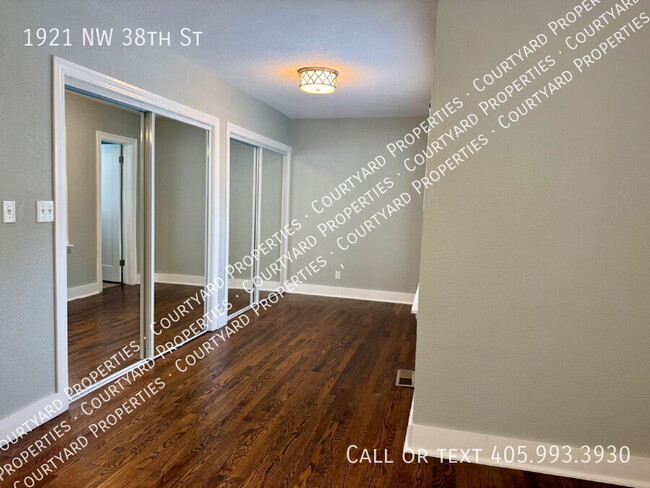 Building Photo - 1921 NW 38th St