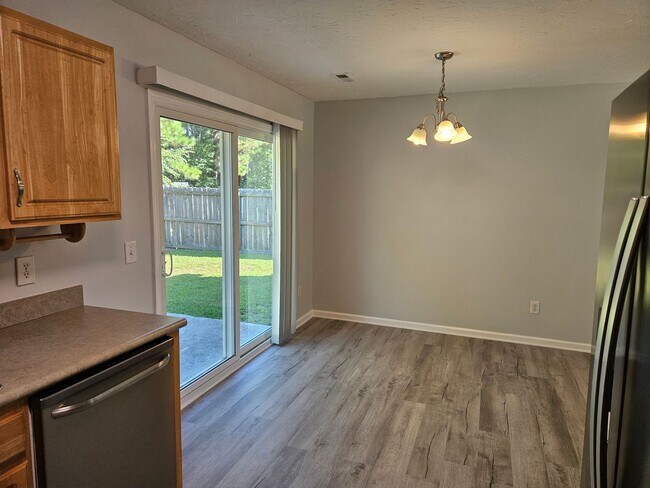 Building Photo - 3 bedroom, 2 bath home in the Neighborhoods of Holly Ridge Community