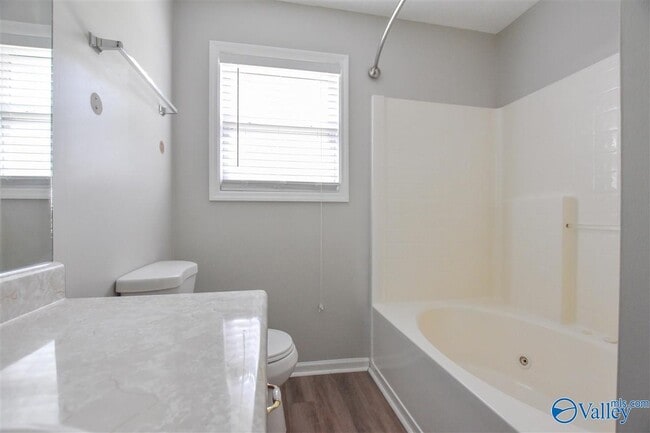 Building Photo - 136 Populus Dr