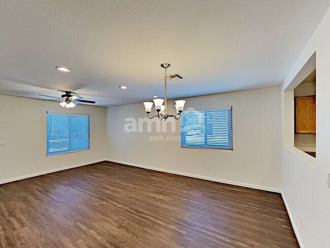 Building Photo - 16213 W Custer Ln