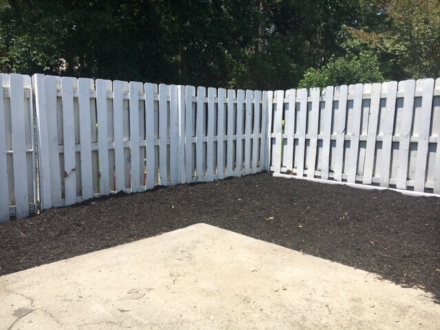 Building Photo - GARDEN HOME IN FOXCROFT COMMUNITY OFF POLO...