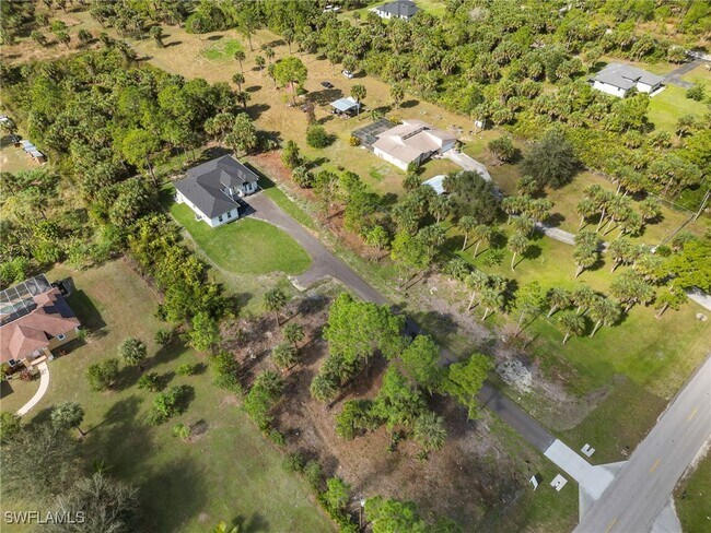 Building Photo - 1081 Desoto Blvd S