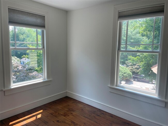 Building Photo - 624 NY-22