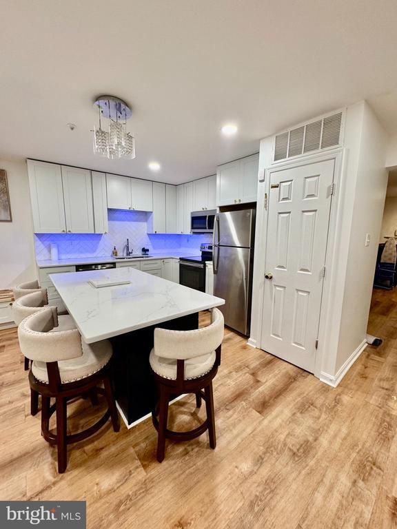 Building Photo - 597 Primus Ct