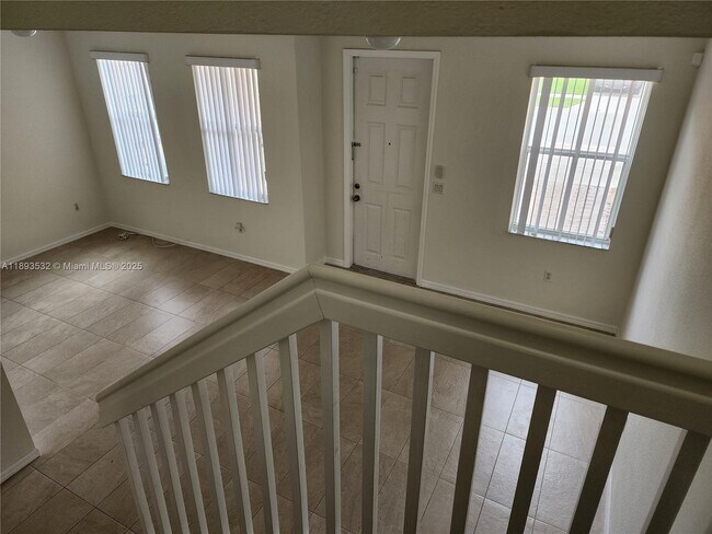 Building Photo - 10831 SW 240 Ln