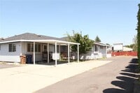 Building Photo - 7106 N Wiscomb St