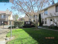 Building Photo - 327 Pantano Cir