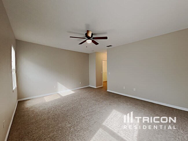 Building Photo - 113 Prairie Falcon Dr