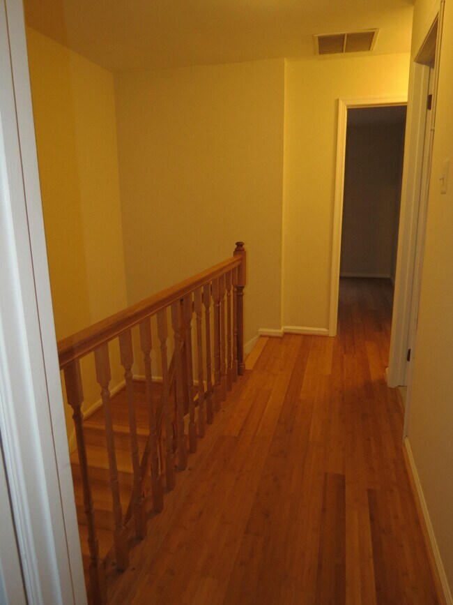 Building Photo - 13671 Cedar Creek Ln