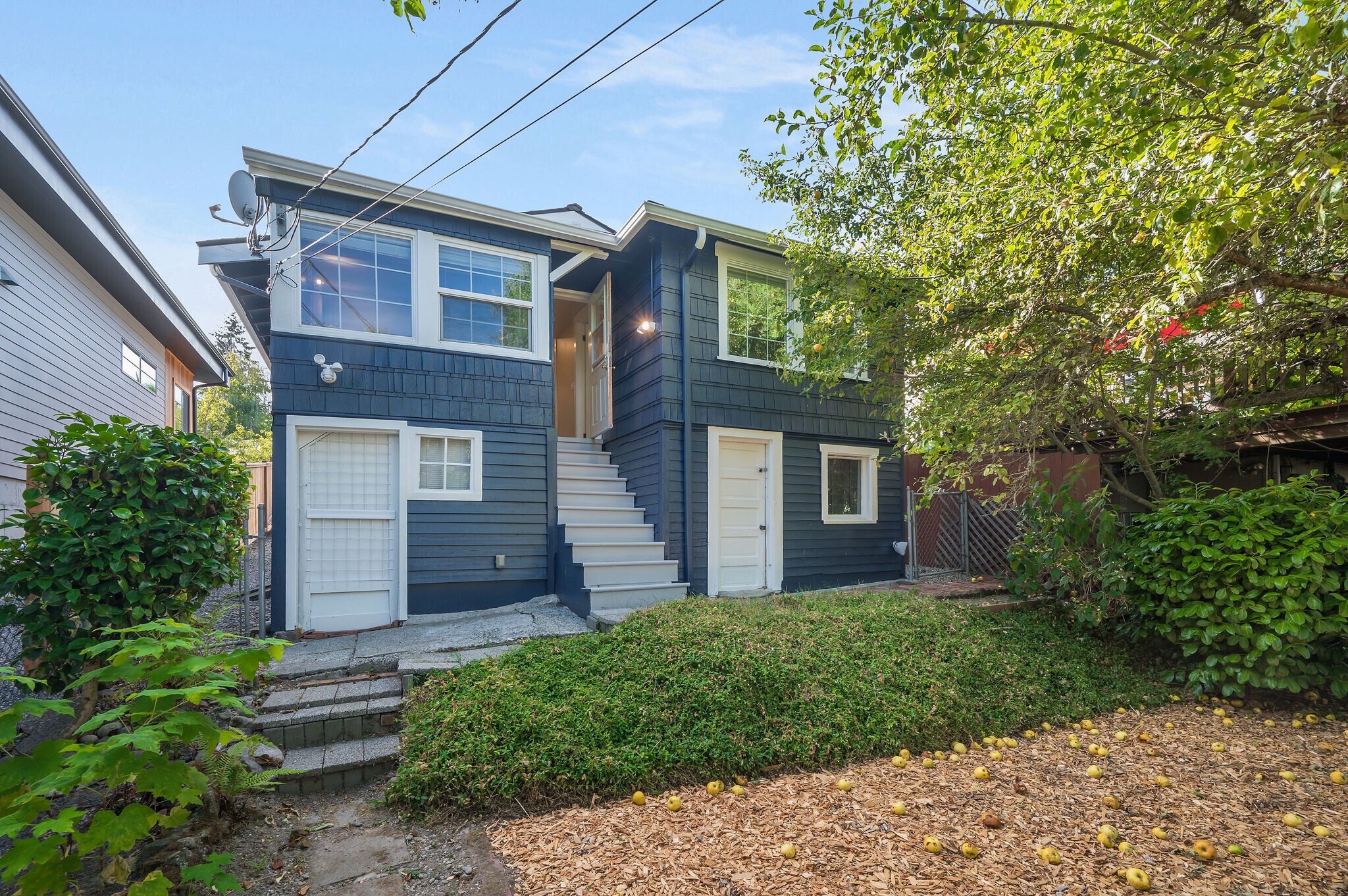 Building Photo - 5228 40th Ave SW