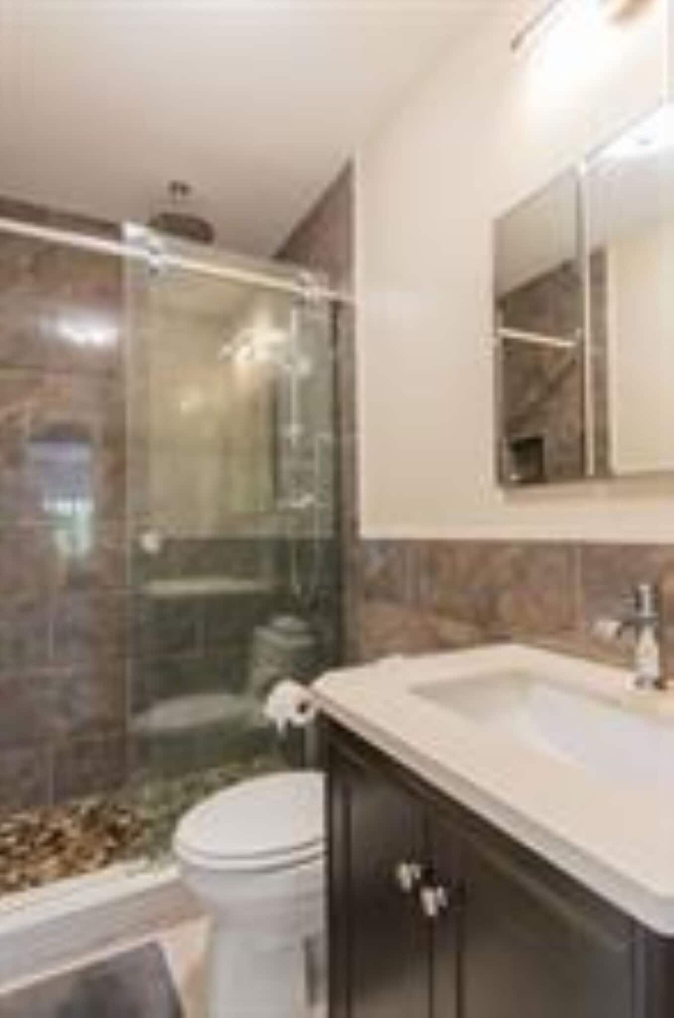 Building Photo - 5840 NE 22nd Way