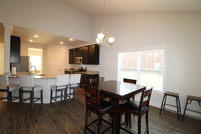 Building Photo - 445 Kittiwake Ln