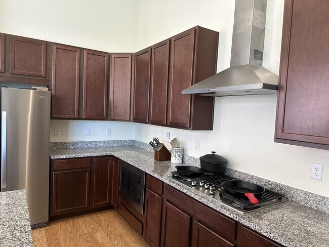 Building Photo - Modern 4-Bed Ranch in Erie with 13-Ft Ceil...