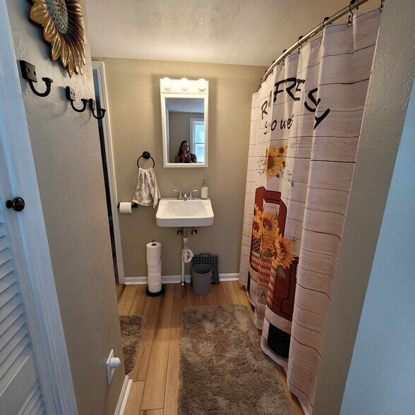 Building Photo - 3423 Poplar St