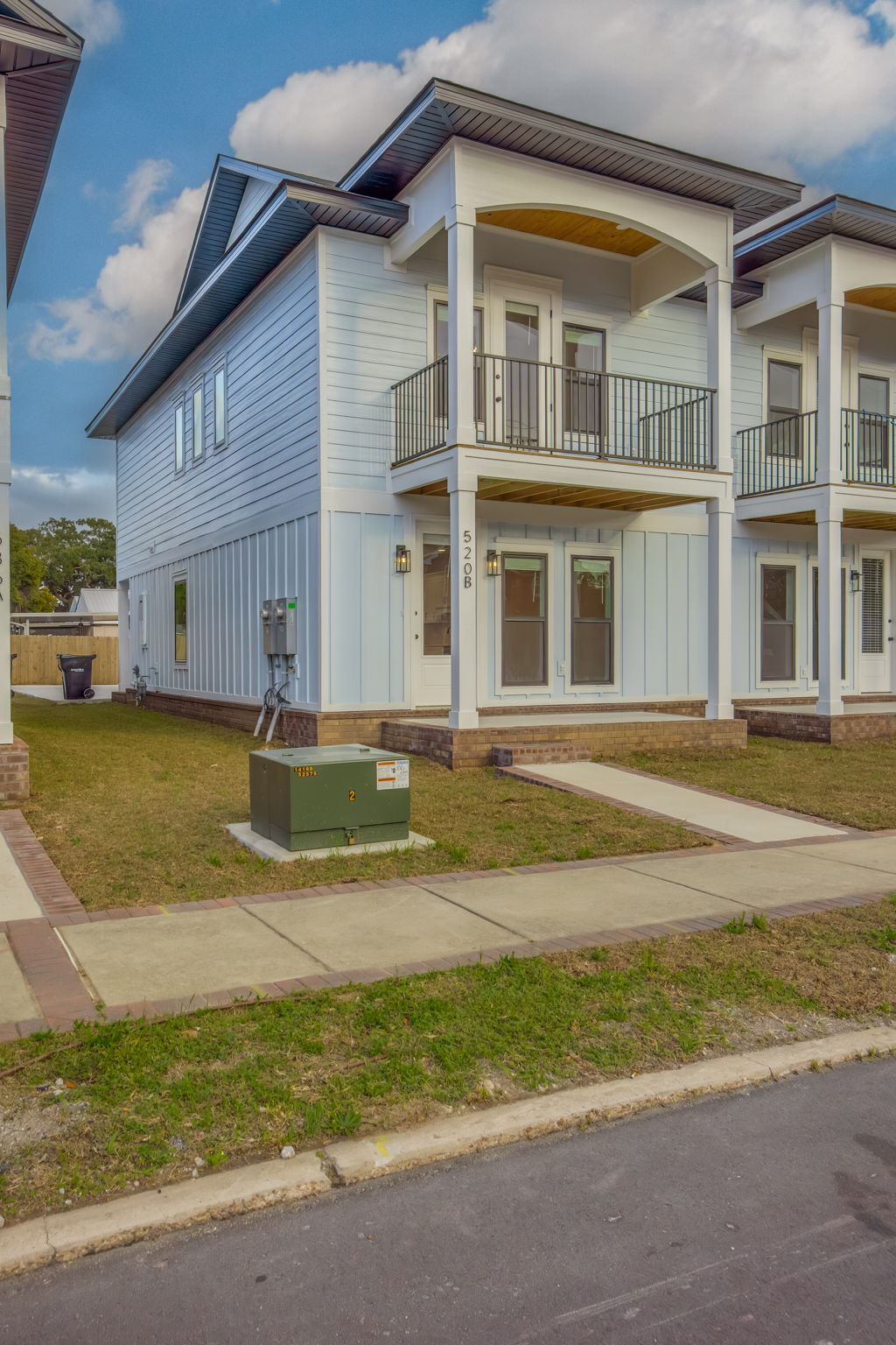 Building Photo - 520 N De Villiers St