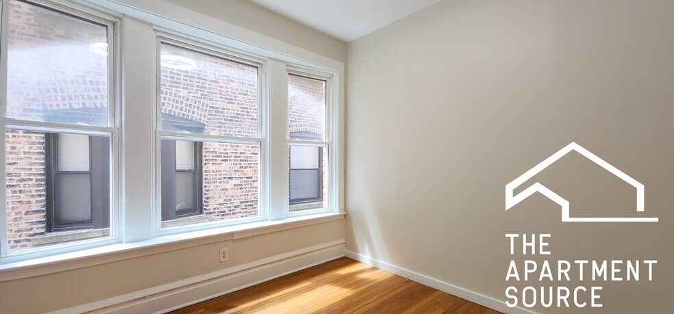 Building Photo - 4311 N Sheridan Rd