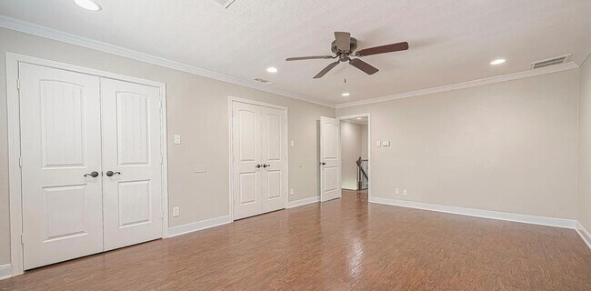 Building Photo - 9108 Kempwood Dr