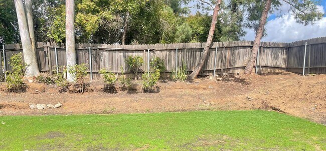 Building Photo - 4 Bdrm, 2.5 Ba, 2-story Home with Attached 2 Car Garage in San Marcos!