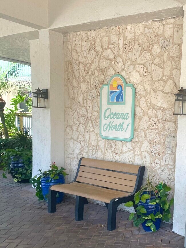 Building Photo - 9940 S Ocean Dr
