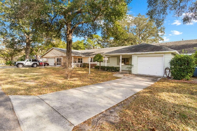 Building Photo - 2BR 2BA Villa Available Now On Top of the Word!