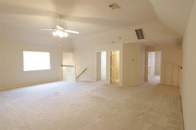 Building Photo - 3107 Waters View Dr