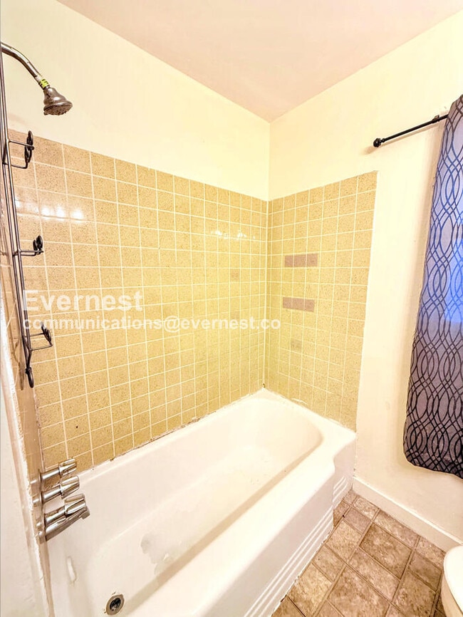 Building Photo - 19449 W Chicago