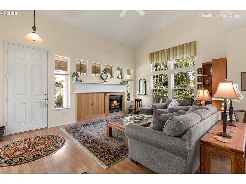 Building Photo - 6513 NE Copper Beech Dr