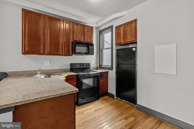 Building Photo - 1805 N 18th St