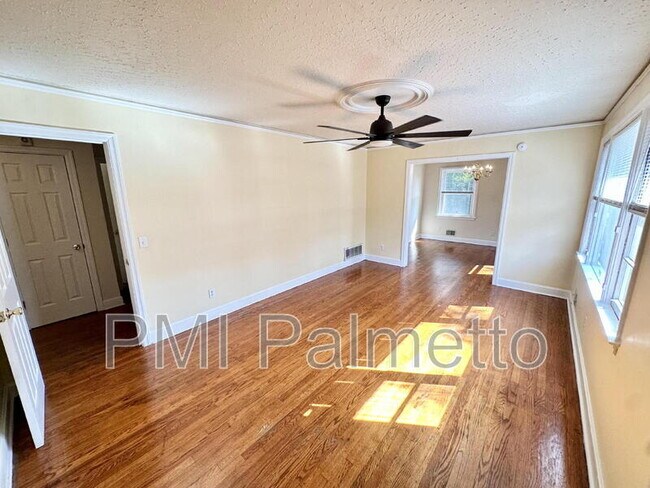 Building Photo - 3727 Maybank St