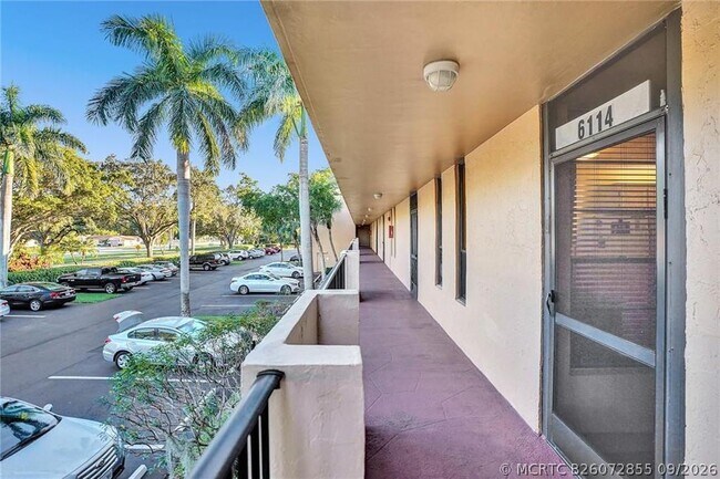 Building Photo - 6114 Coral Lake Dr