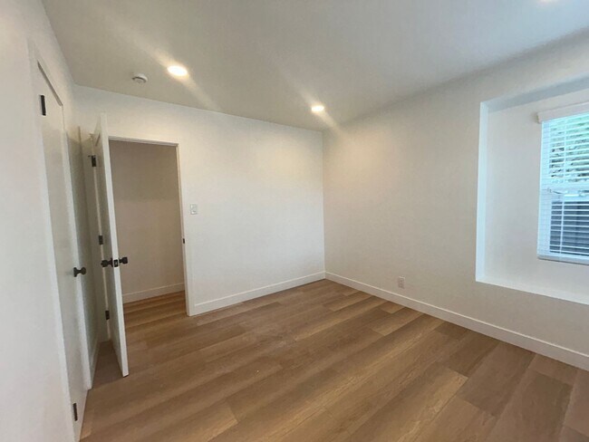 Building Photo - Beautiful newly renovated 3-bedroom, 2-bath home available now in Westminster!