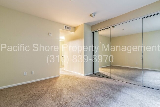 Building Photo - Elegant Westside Condo with Modern Upgrades and Private Patios