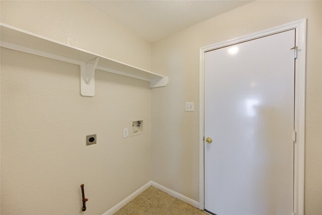 Building Photo - 15507 Western Skies Dr