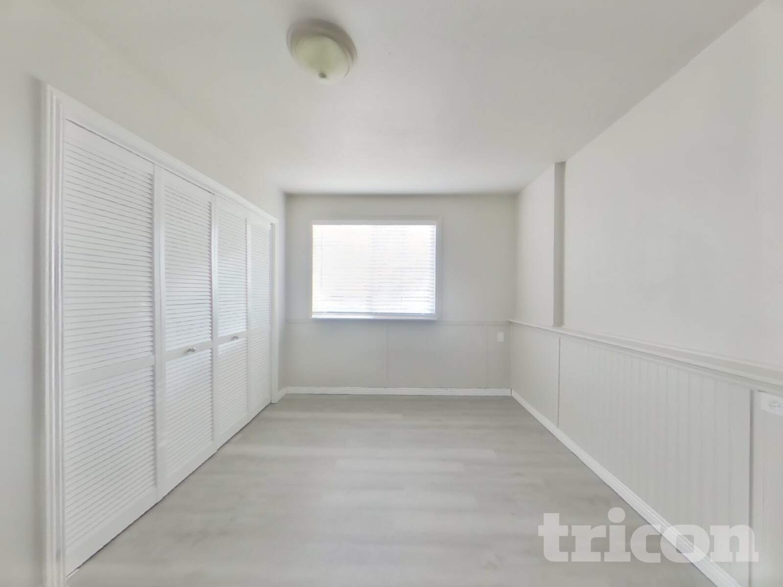 Building Photo - 5447 Midland Dr