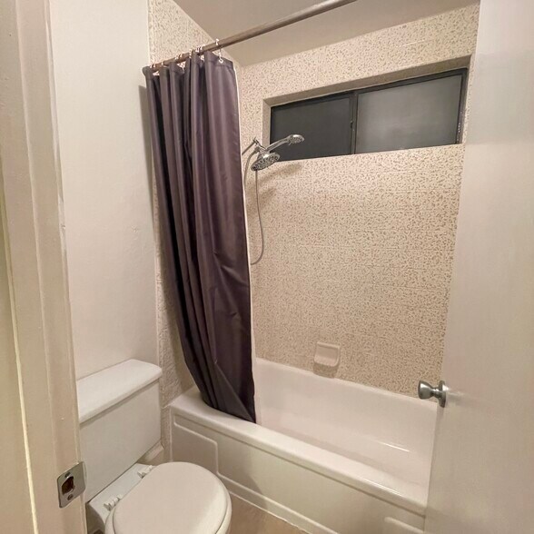 Building Photo - 28817 Conejo View Dr