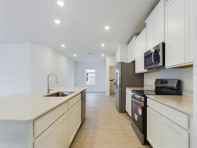 Building Photo - 6865 SW 87th St