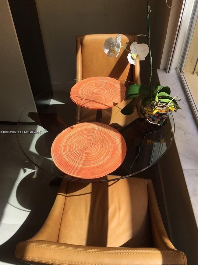 Building Photo - 119 Menores Ave